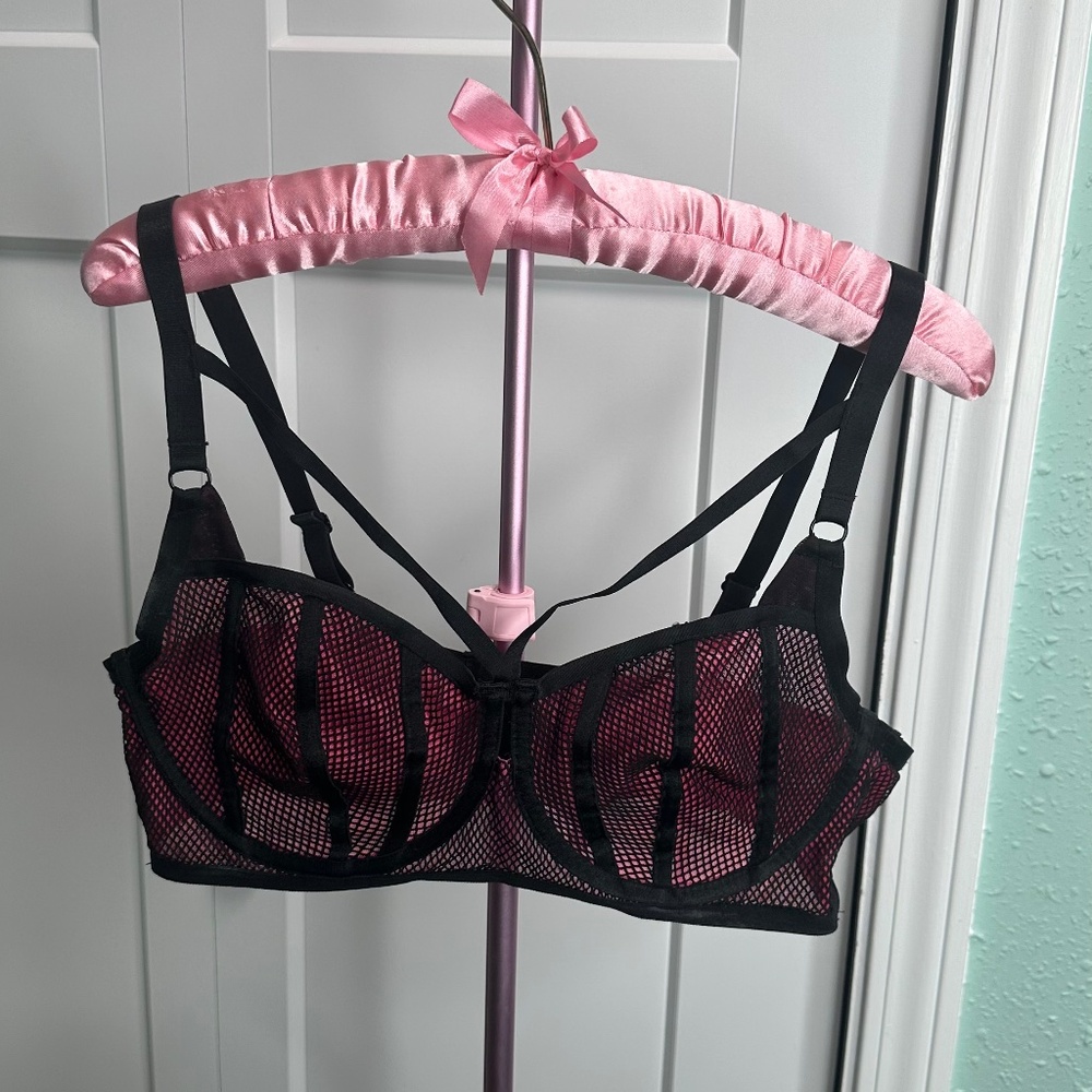 Torrid Fishnet & Satin Binding Longline Bra Bralette Neon Pink Size 0
